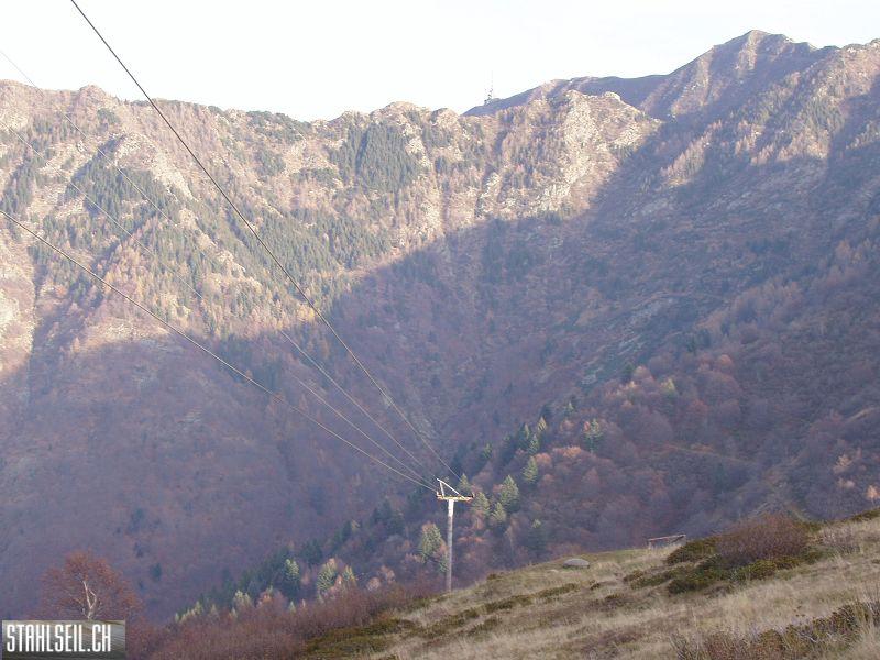 k-PB120182.JPG