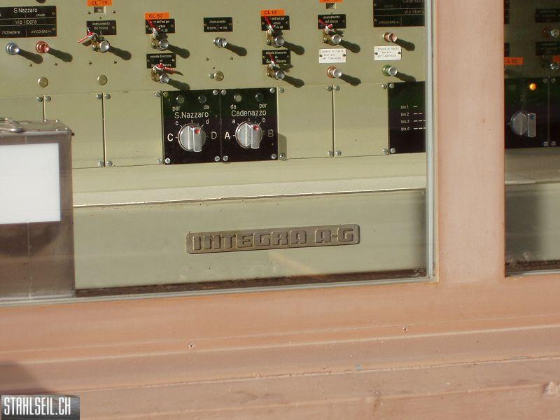 k-PB120139.JPG