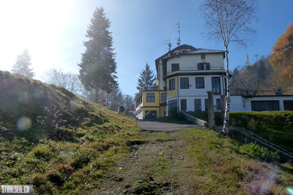 k-P1590879.JPG