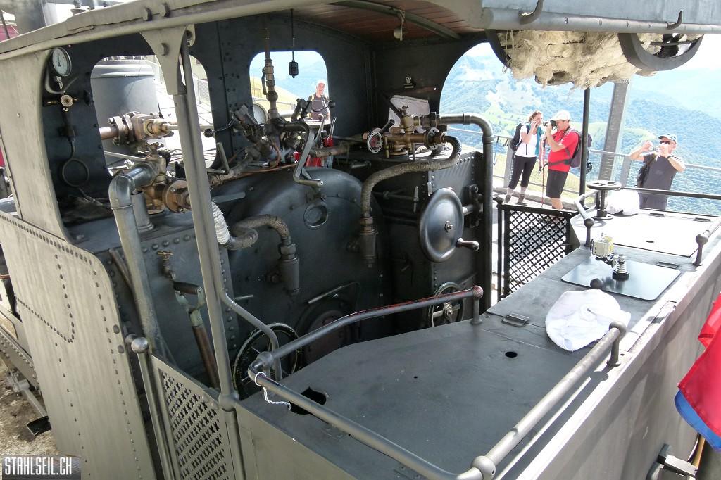 k-P1680897.JPG