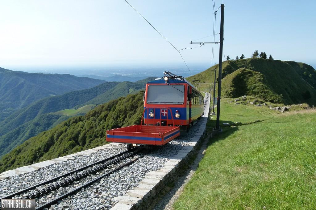 k-P1680851.JPG